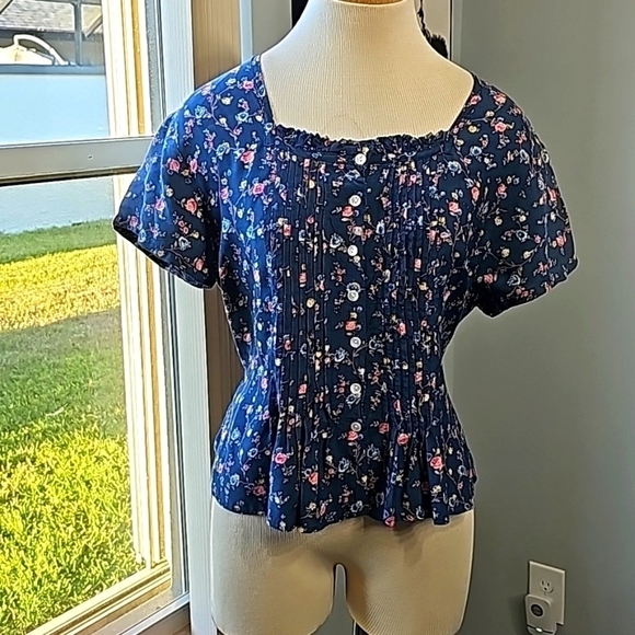 BILA Y2K women's blouse. Size medium  blue with tini flowers. Button front. - Picture 1 of 8